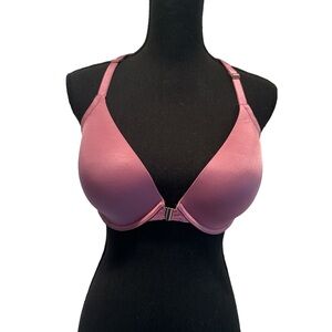 Victoria’s Secret lightly lined plunge bra